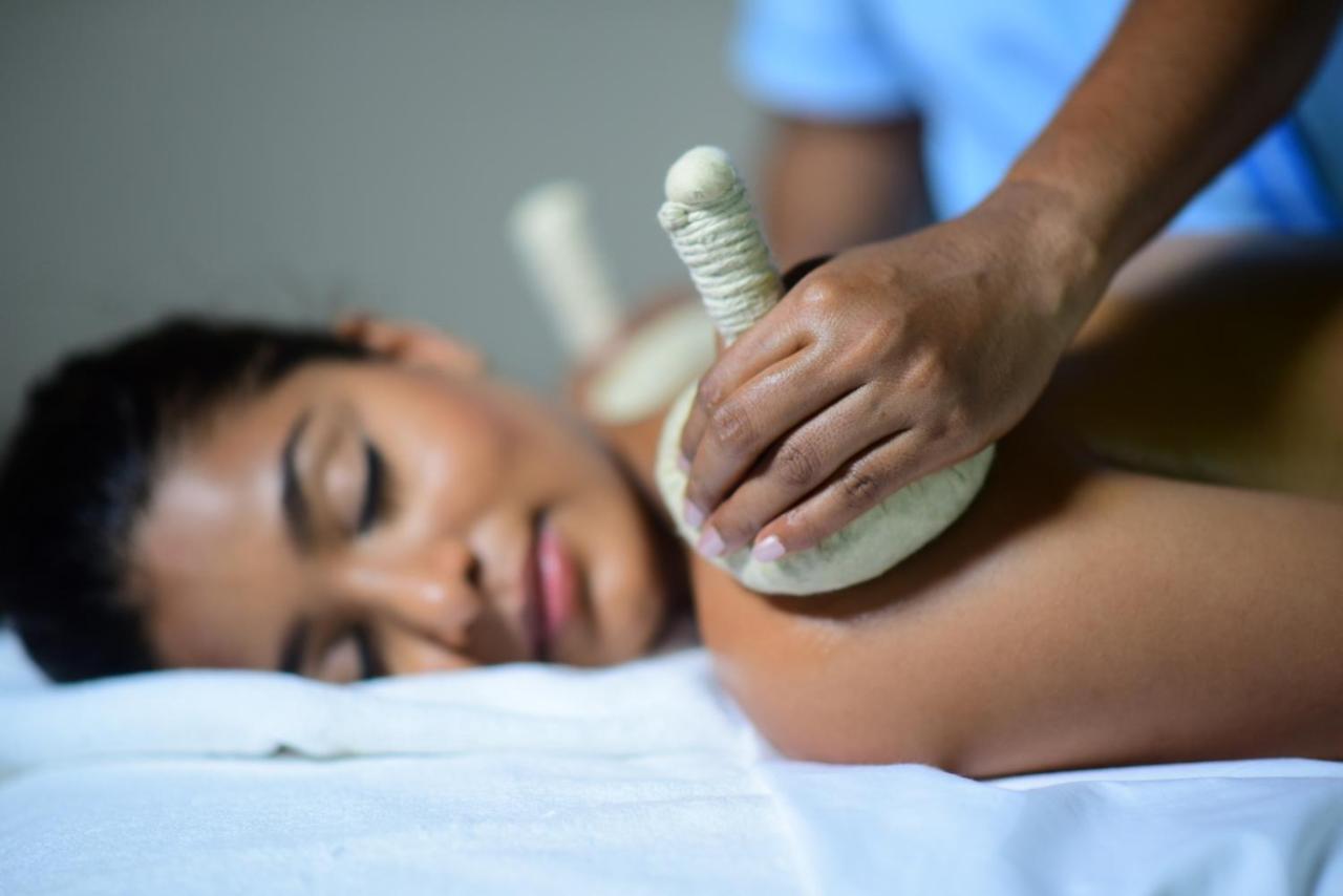 Niraamaya Wellness Retreats, Surya Samudra, Kovalam Eksteriør billede